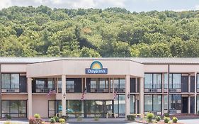 Days Inn By Wyndham Princeton